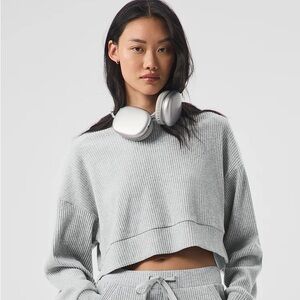 Alo “Muse Hoodie” in “Heather Gray” - Size S